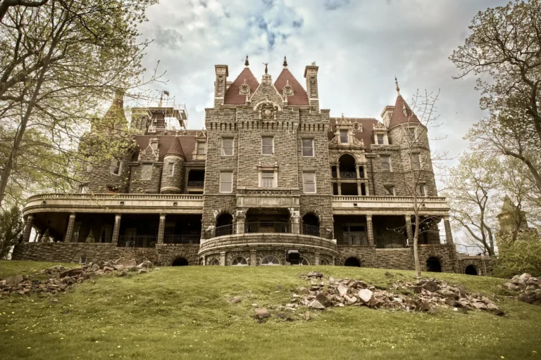 Abandoned for Over 70 Years, Historic Boldt Castle Has Been Restored